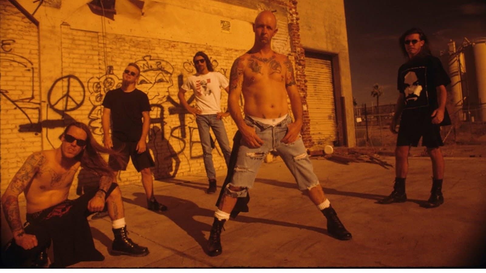Fight: Into the Pit backdrop