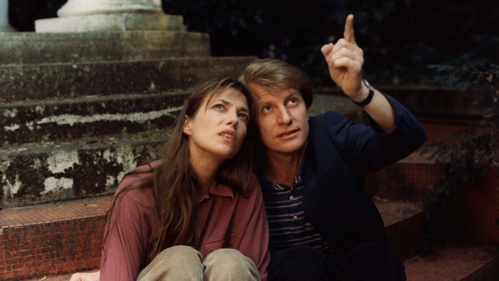 Love on the Ground backdrop