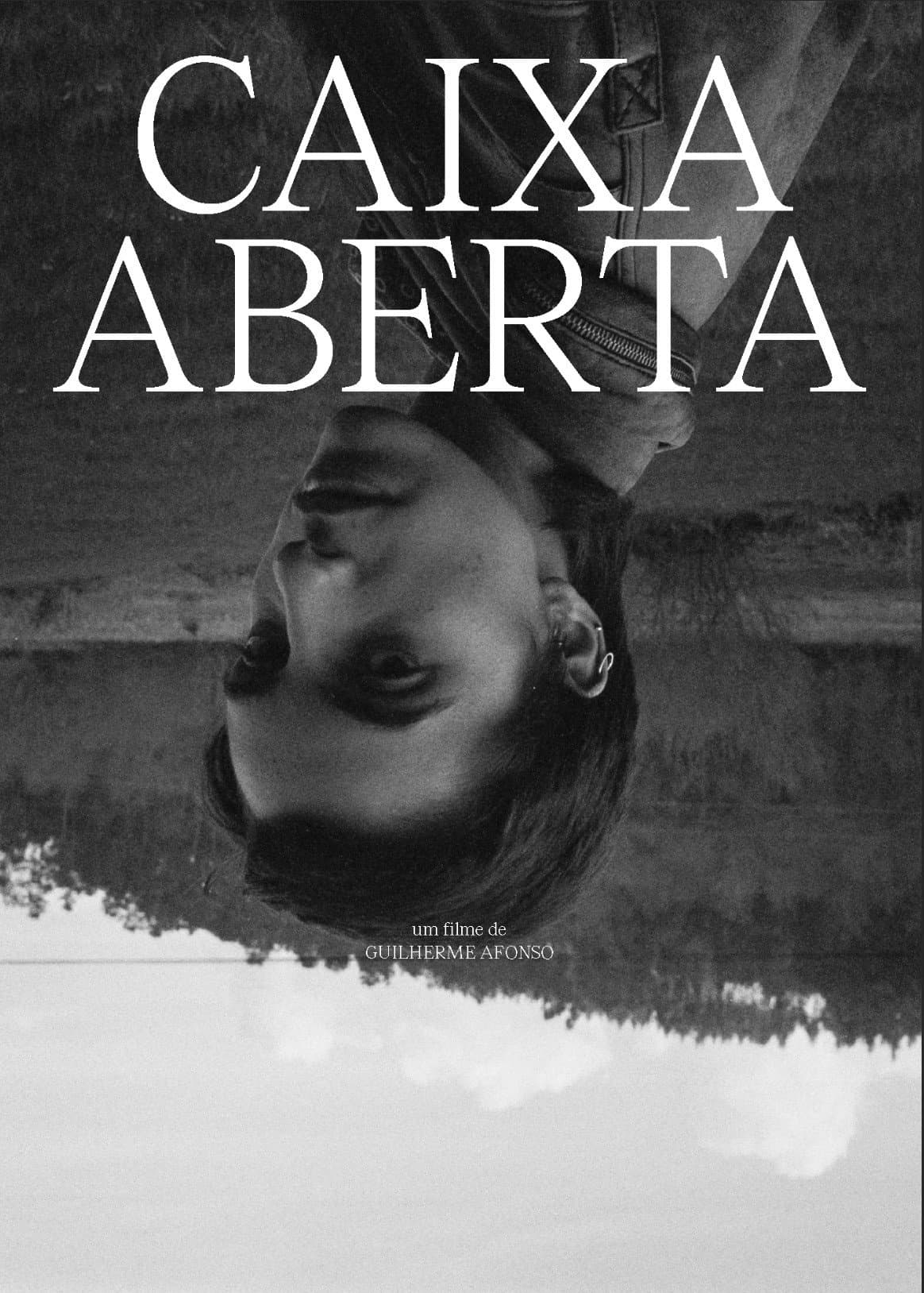 Caixa Aberta backdrop
