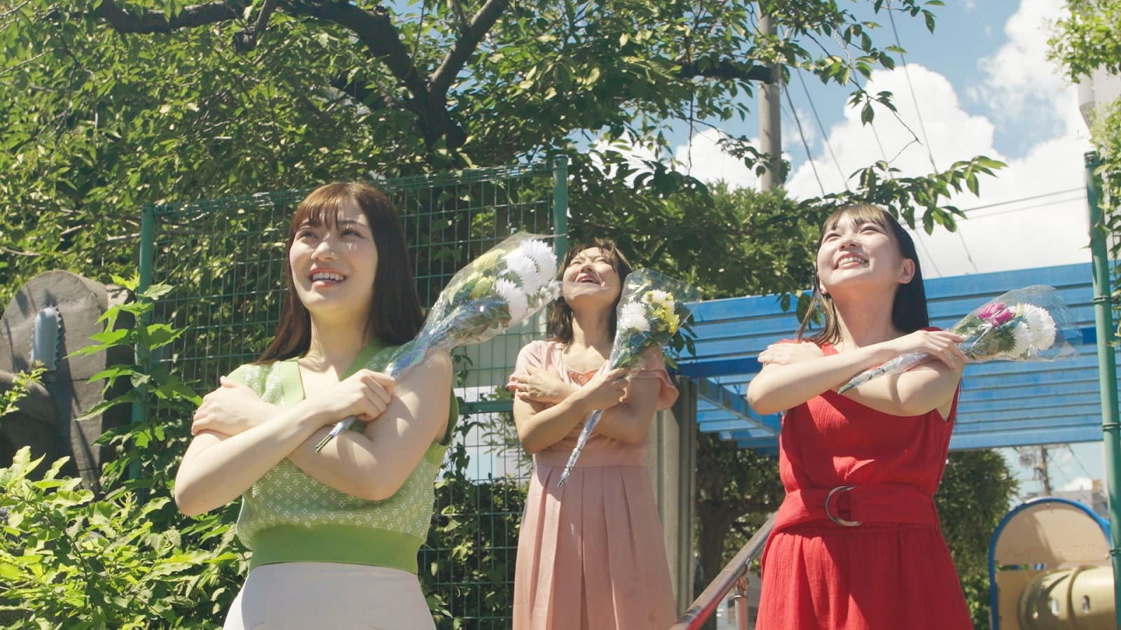 O-atsui ano musume: Hadaka de attack backdrop