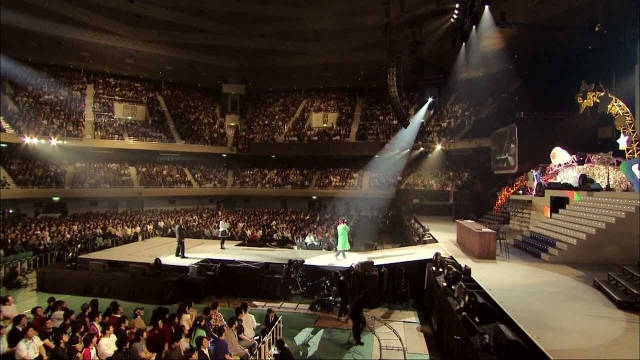 Lucky Star in Budokan backdrop