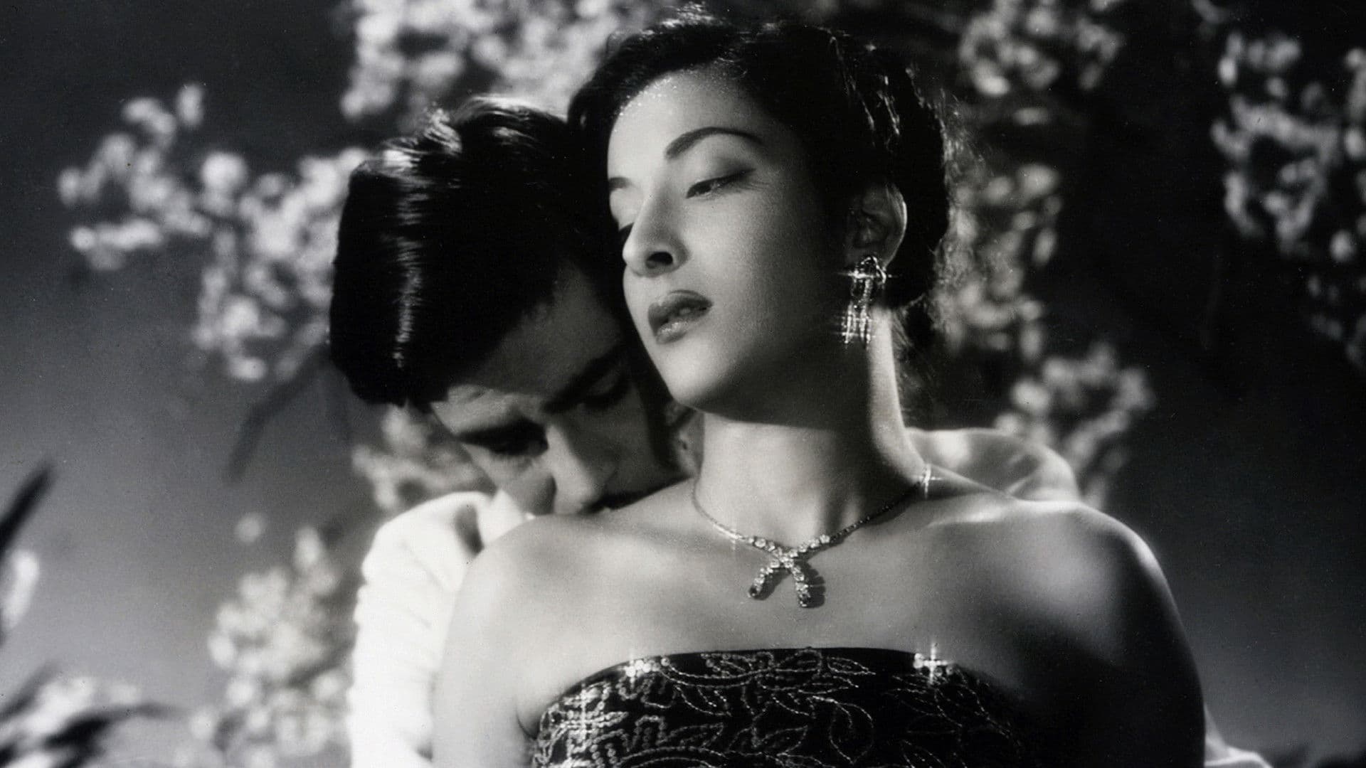Awaara backdrop