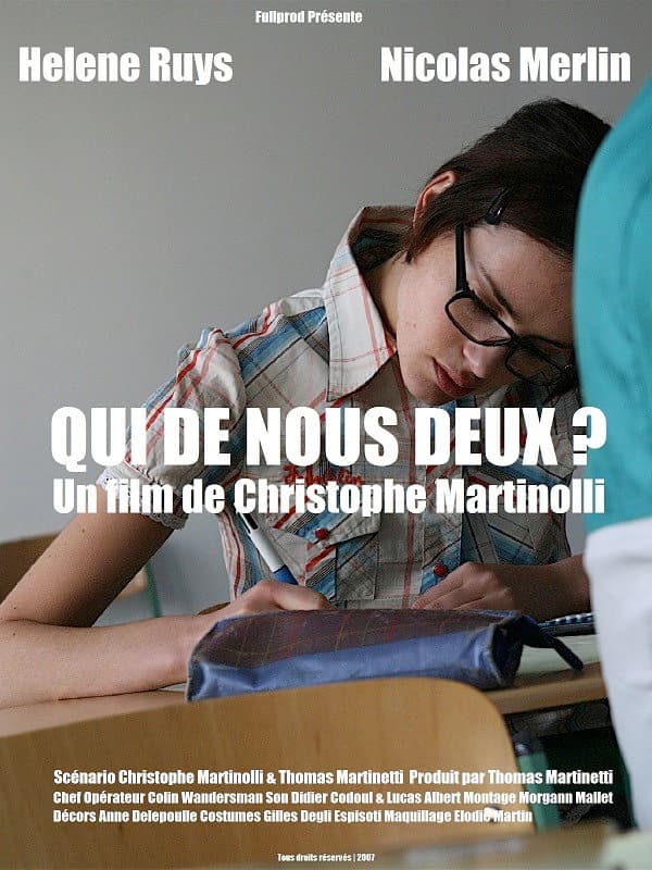 Qui de nous deux backdrop