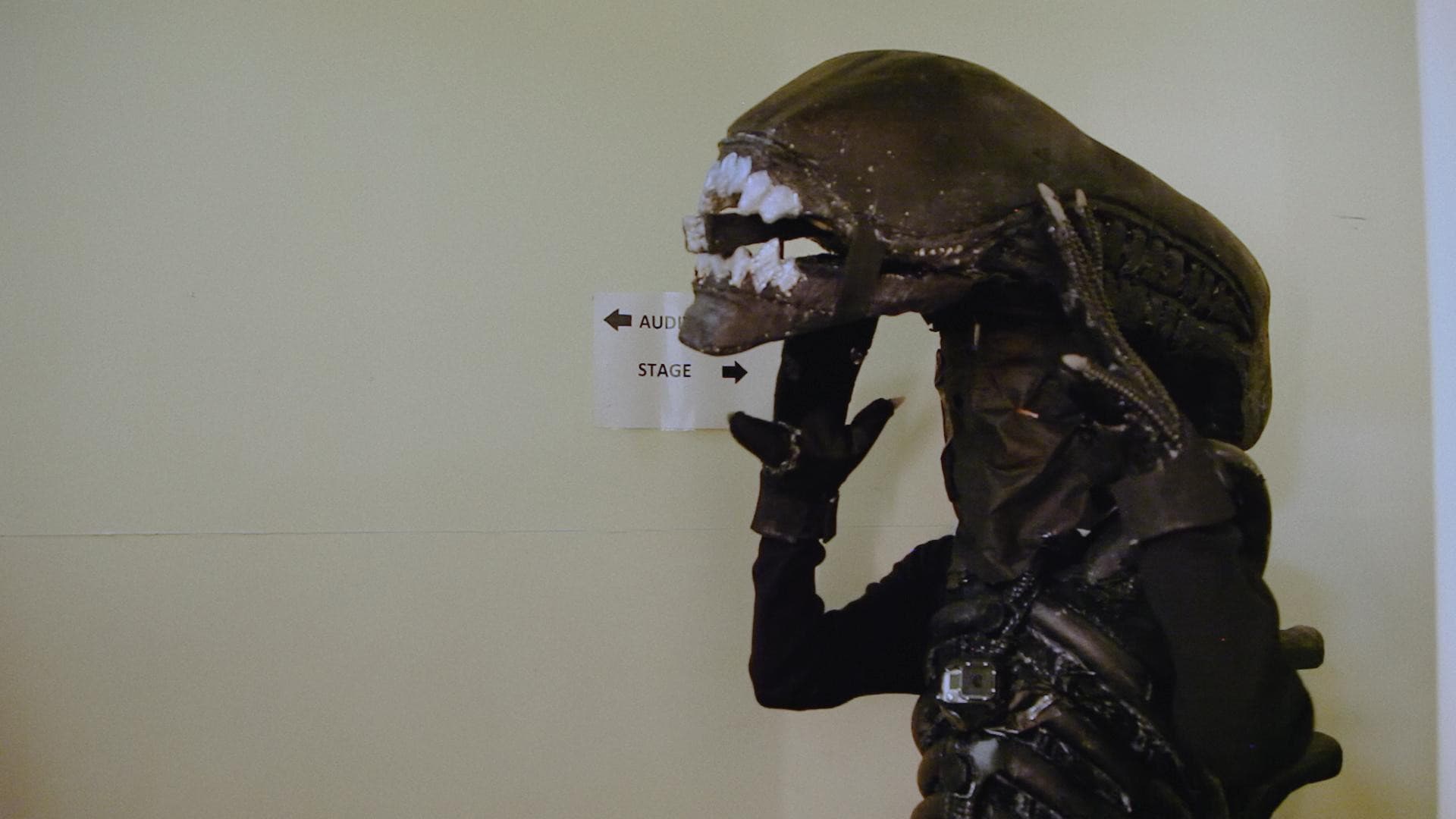 Alien on Stage backdrop