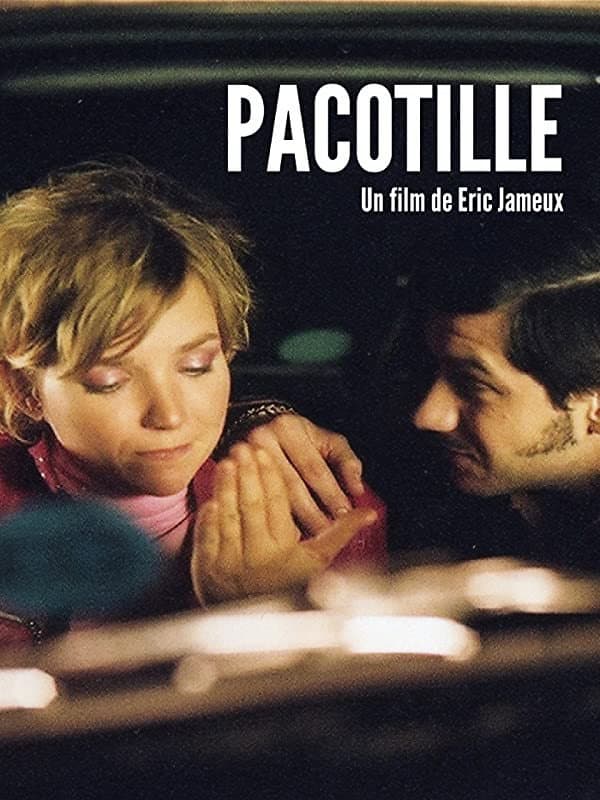 Pacotille backdrop