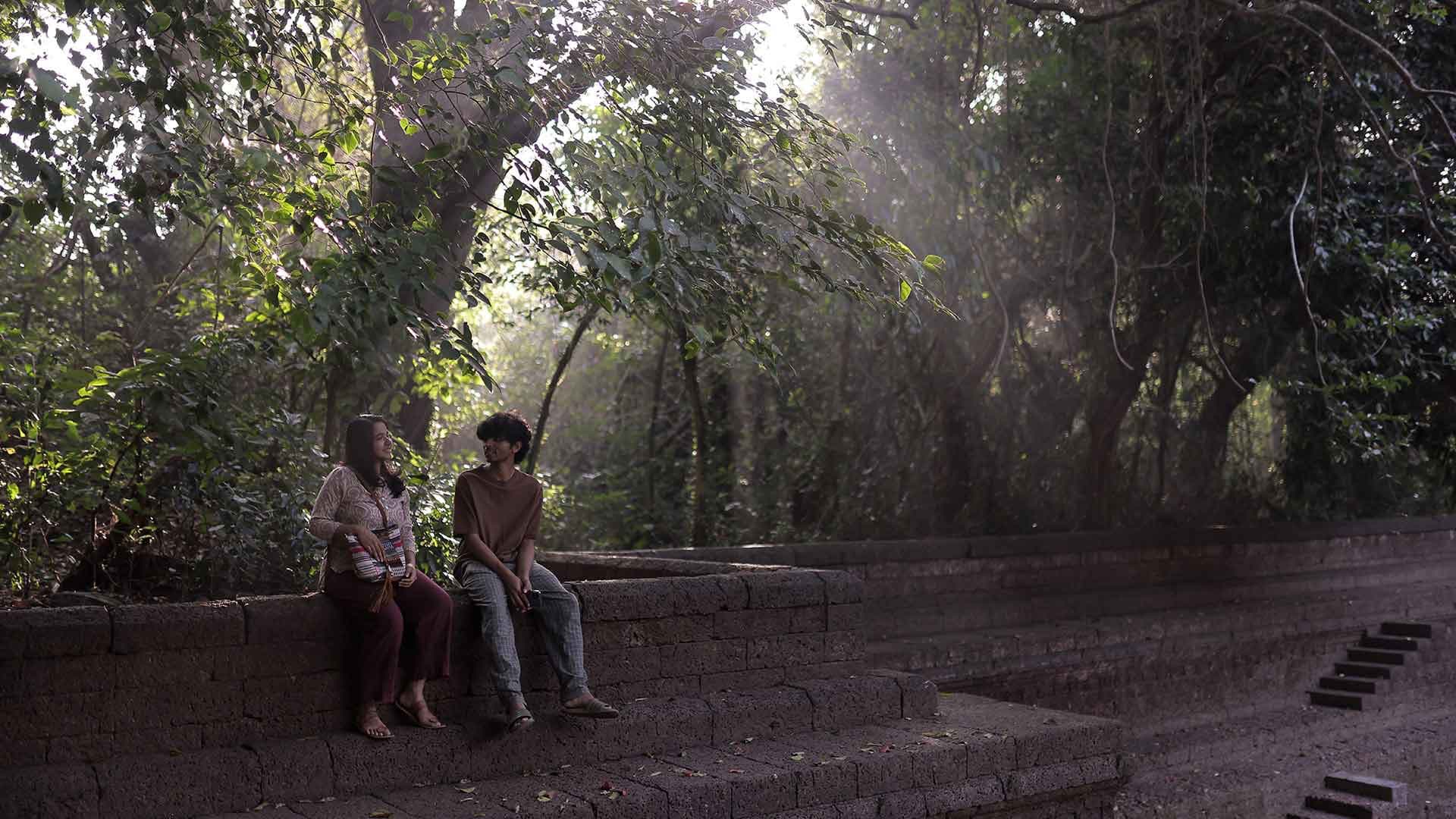 Narayaneente Moonnaanmakkal backdrop