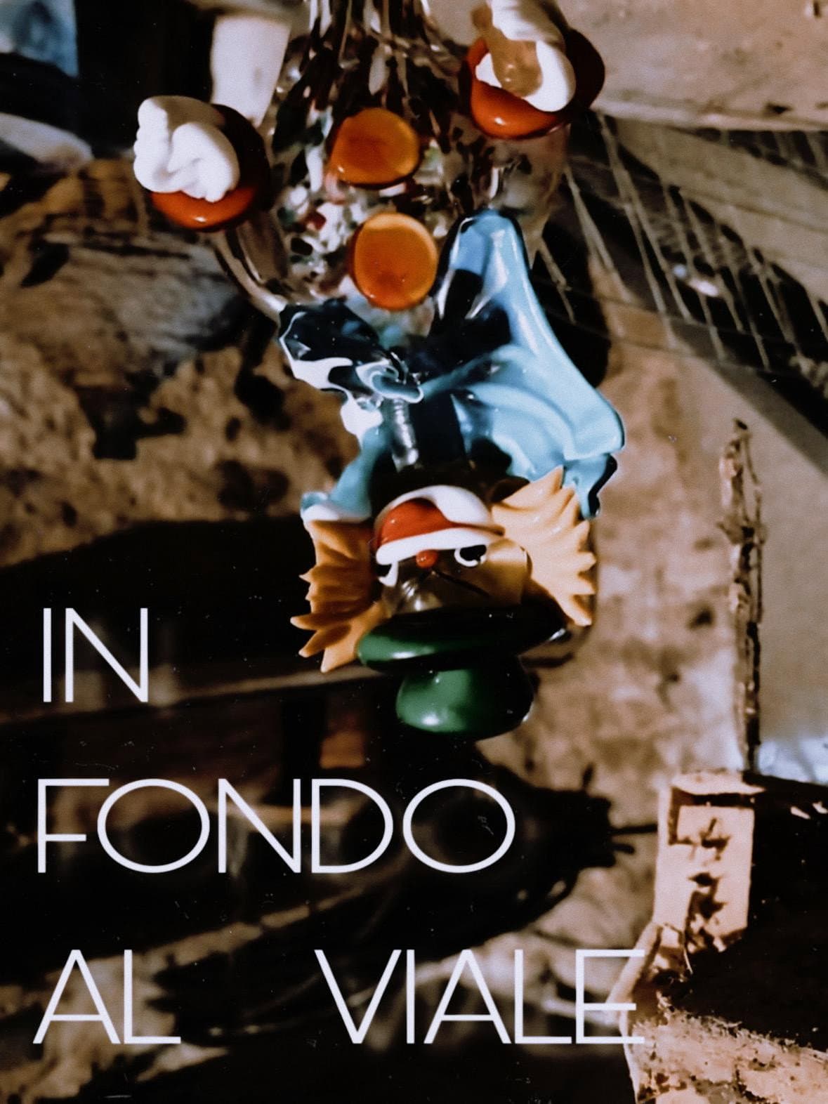 In fondo al viale backdrop