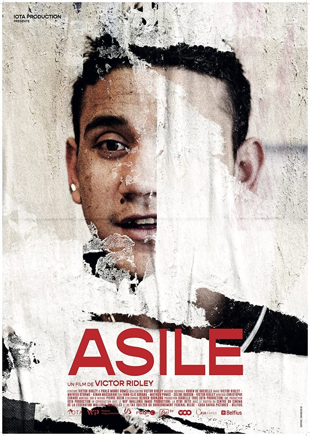 Asile backdrop